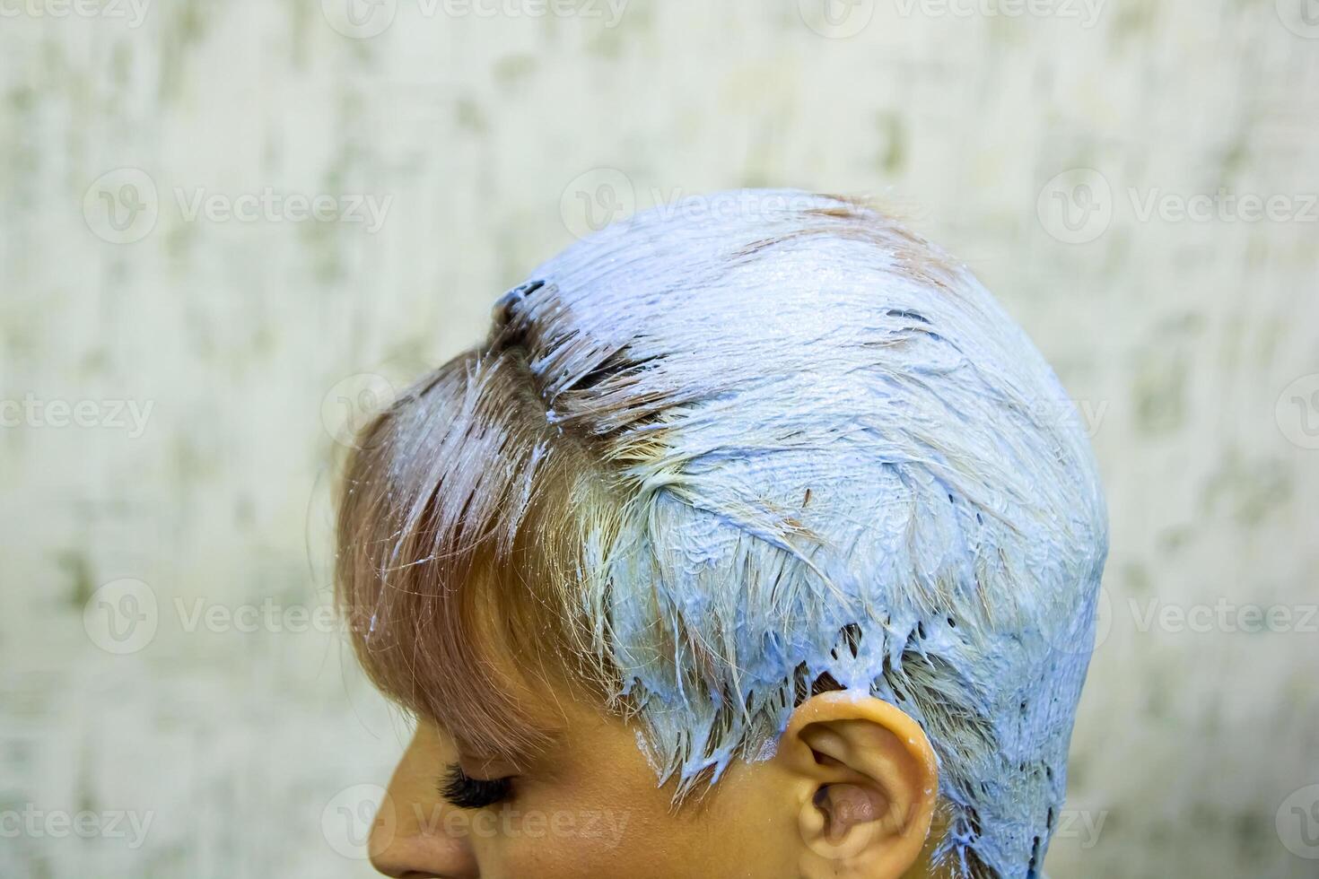 person in the spa salon, woman in beauty salon photo