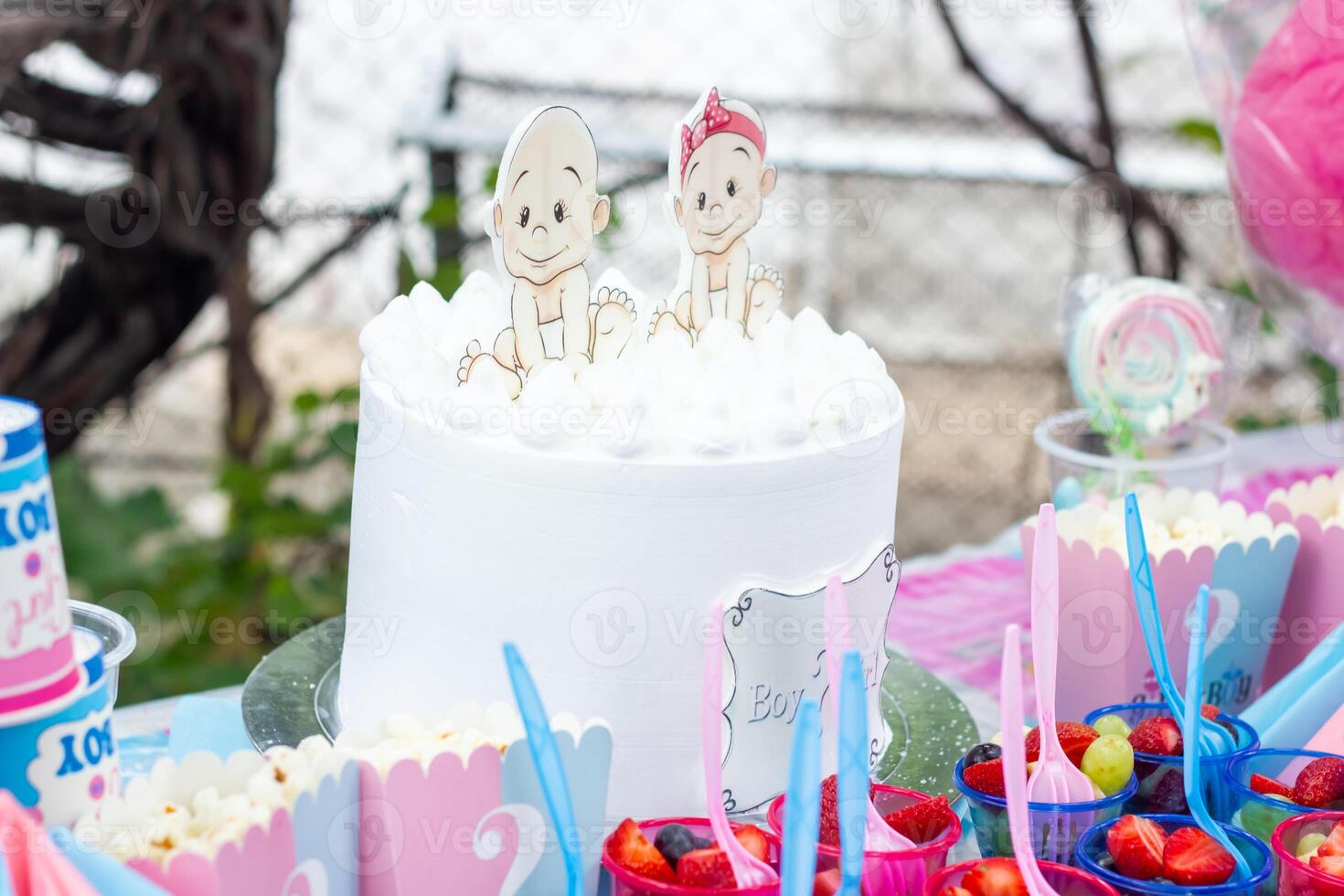 boy or girl party table, colorful party table photo