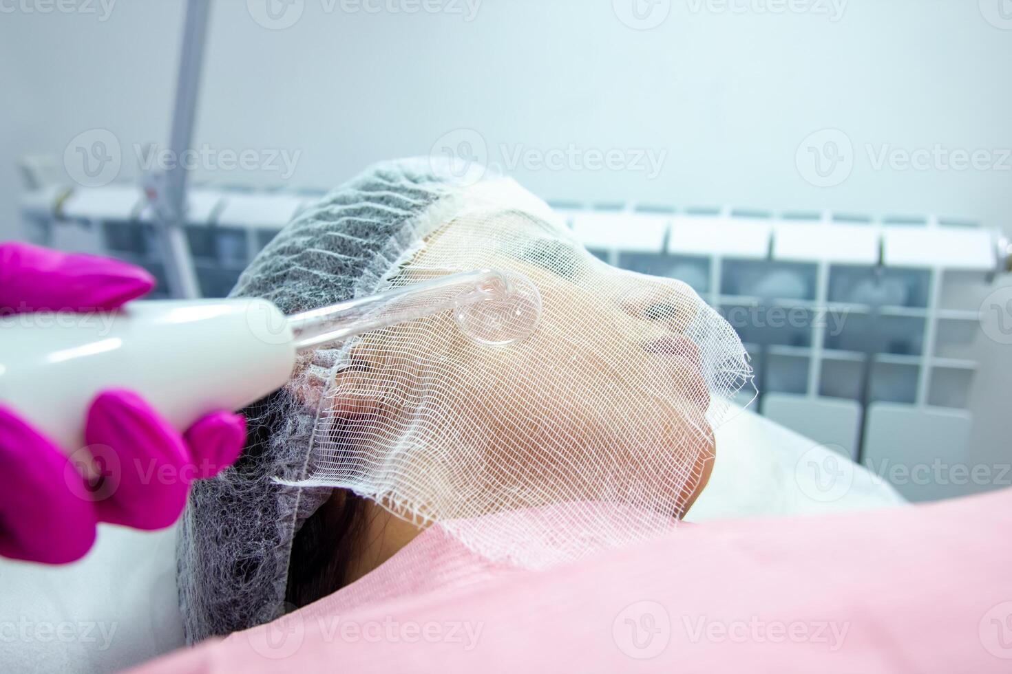 person in the spa salon, woman in beauty salon photo