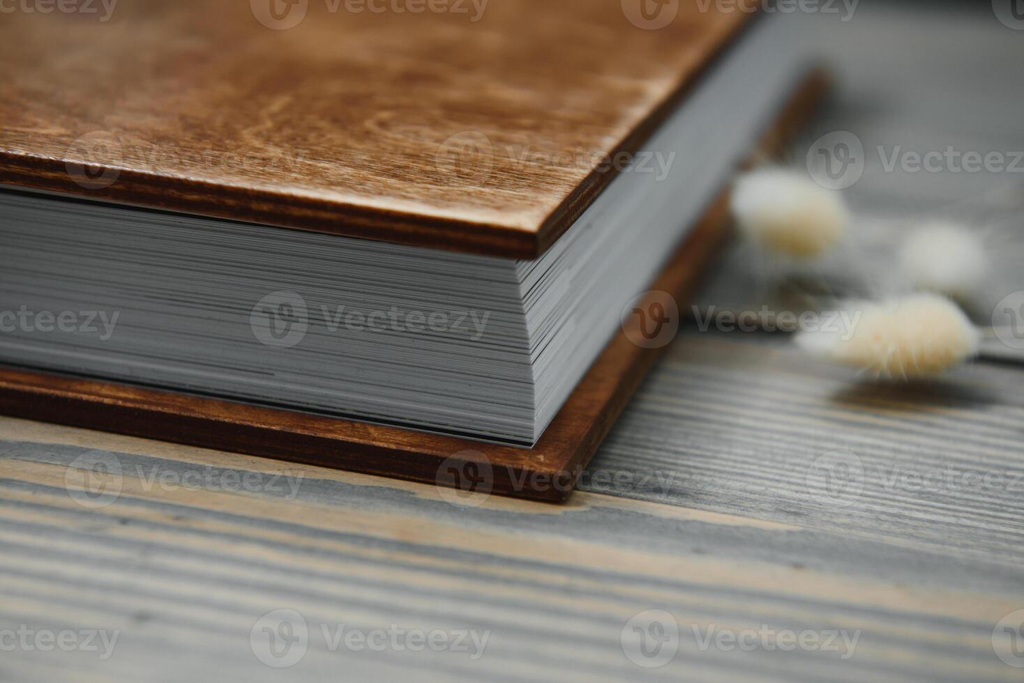 premium photo book, large size, natural wood cover, wedding photo book, family photo book, thick sheets, quality binding