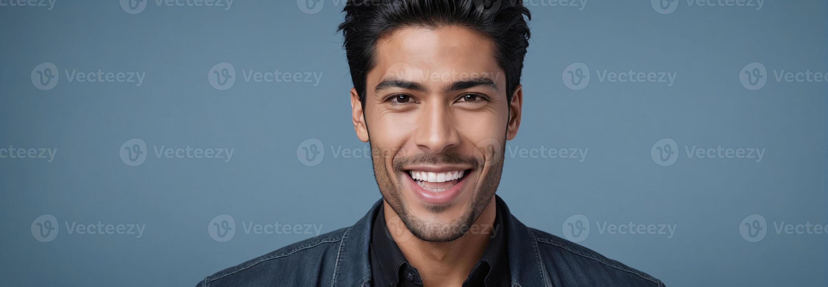 ai generado tiro medio retrato foto de un extático hermoso masculino modelo con un negro pelo aislado en un azul pizarra antecedentes con Copiar espacio bandera modelo. ai generado