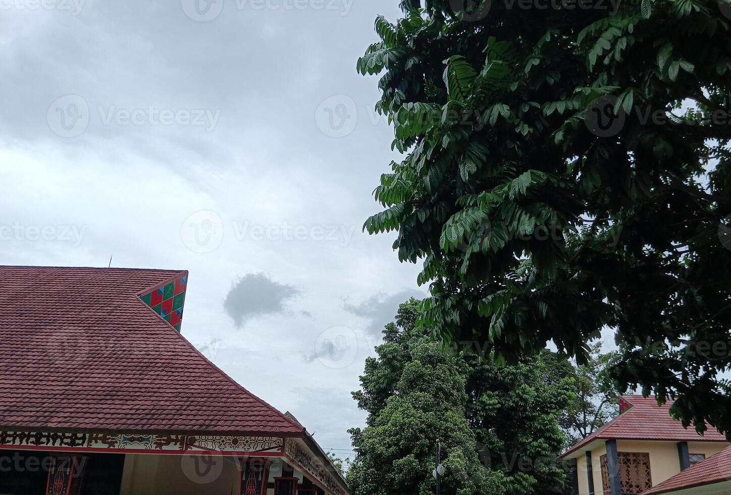 Capturing the Timeless Charm of Indonesian Traditional Architecture photo