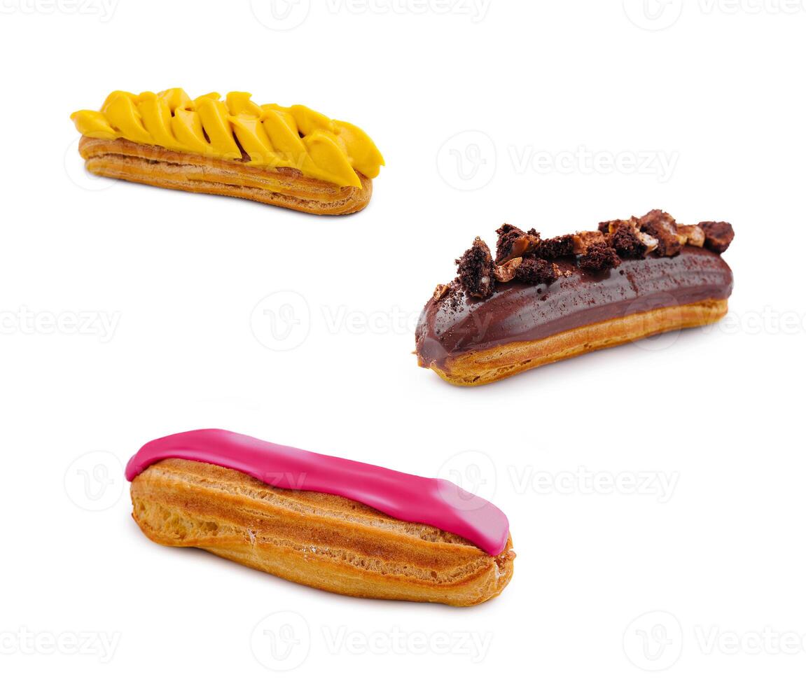 eclair con mango crema, chocolate y rosado vidriar foto