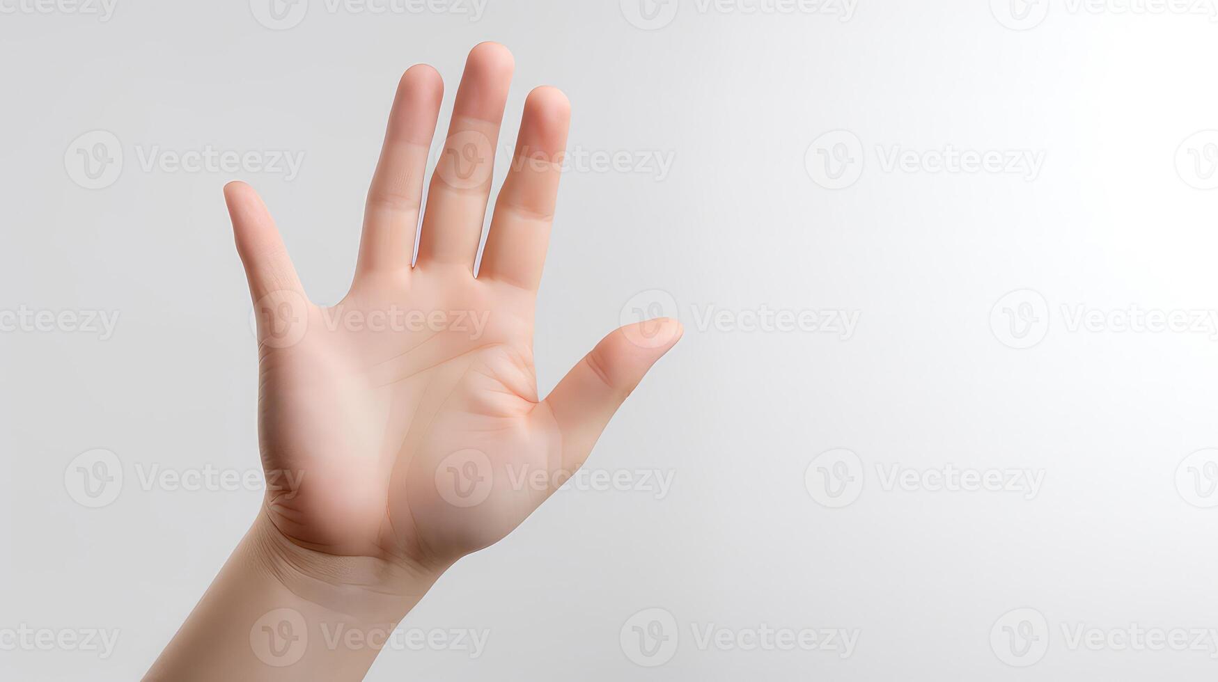 ai generado mujer mano demostración número cinco aislado en blanco antecedentes. cerca arriba. foto