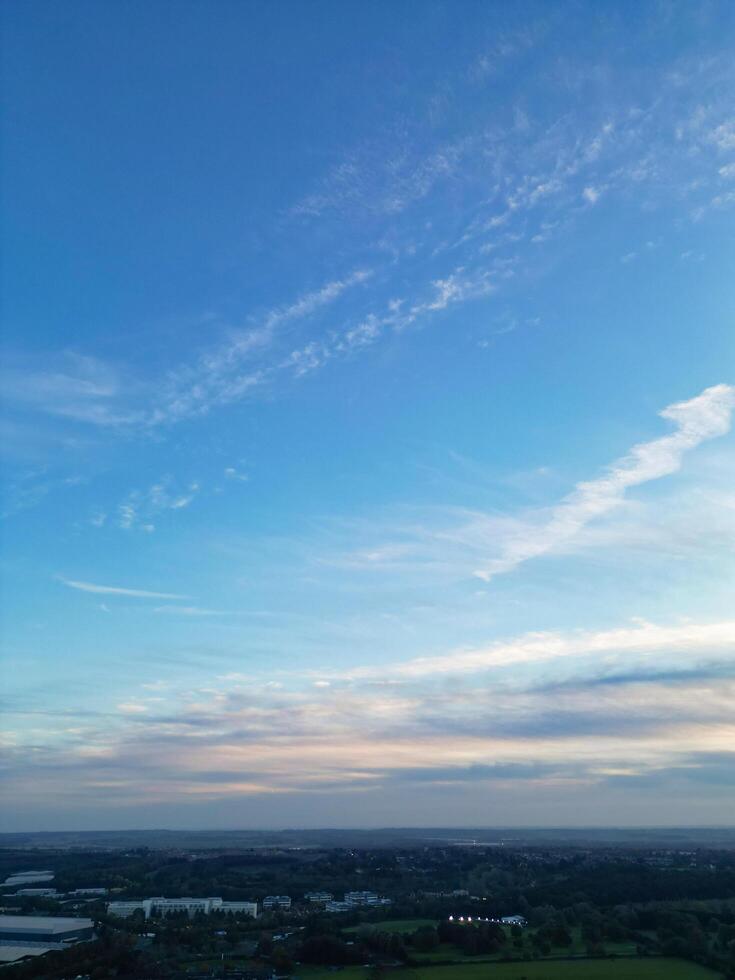 más hermosa aéreo imágenes de británico campo pueblo cerca Northampton ciudad de Inglaterra Reino Unido. octubre 25, 2023 foto