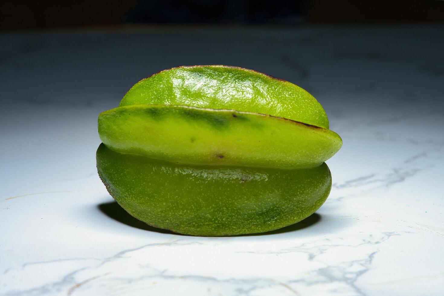 ripe star fruit photo