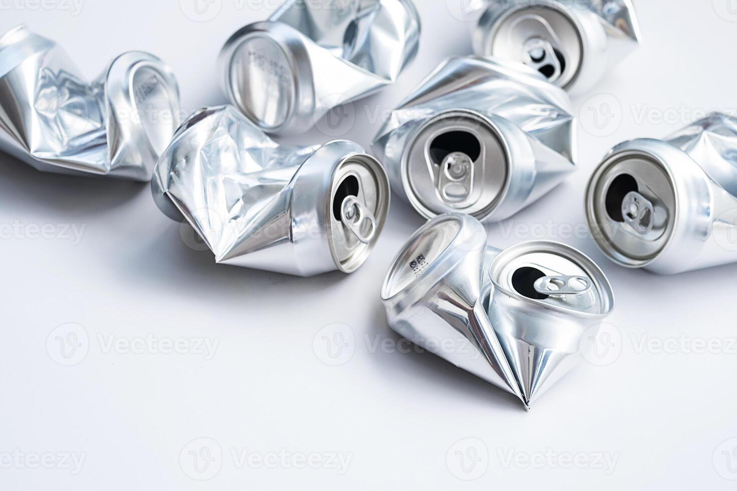 Aluminum drinking cans sorting for recycle. photo