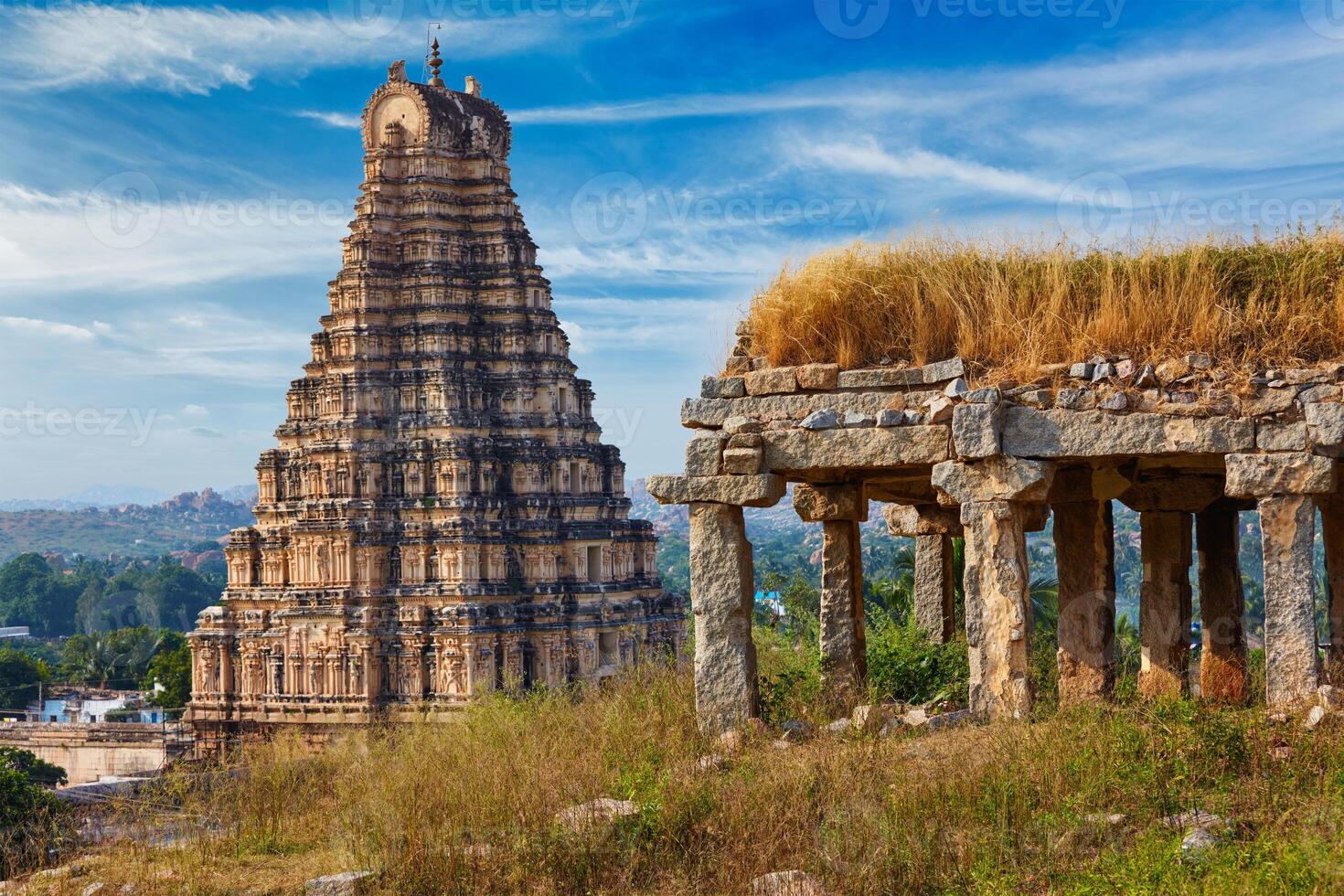 Virupaksha Temple. Hampi, Karnataka, India photo