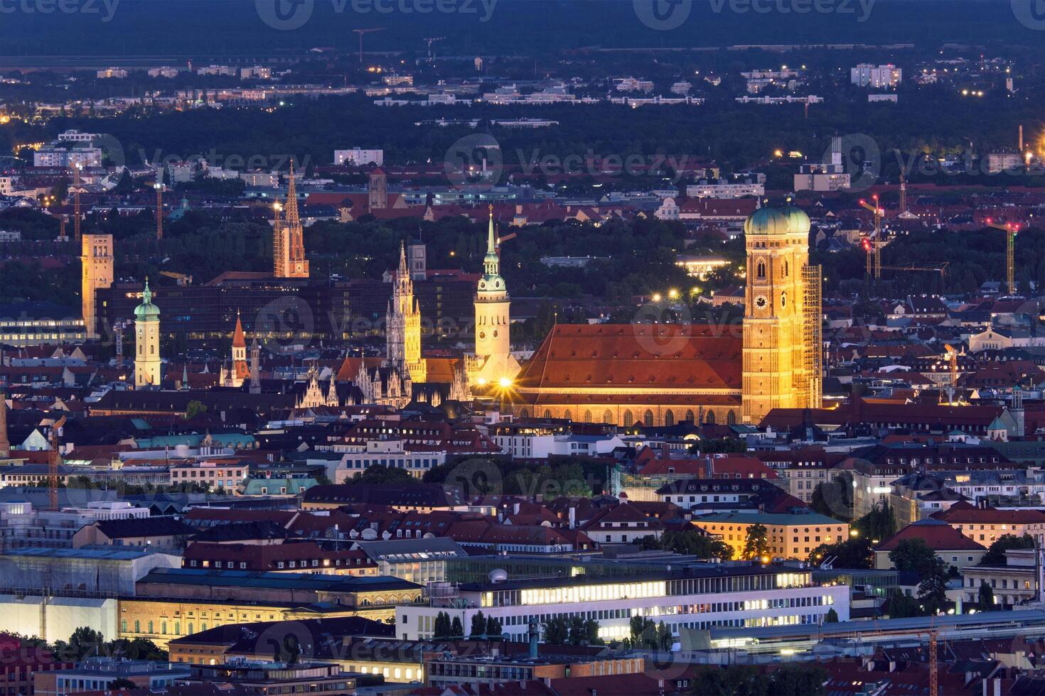 noche aéreo ver de Munich, Alemania foto