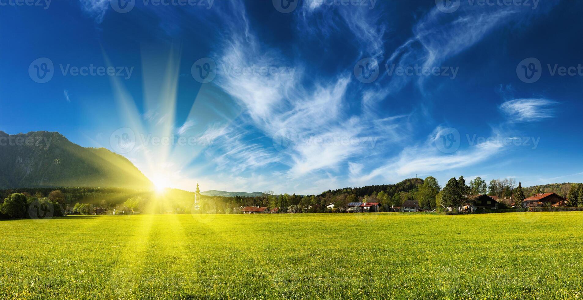 Alemania campo y pueblo en puesta de sol panorama foto