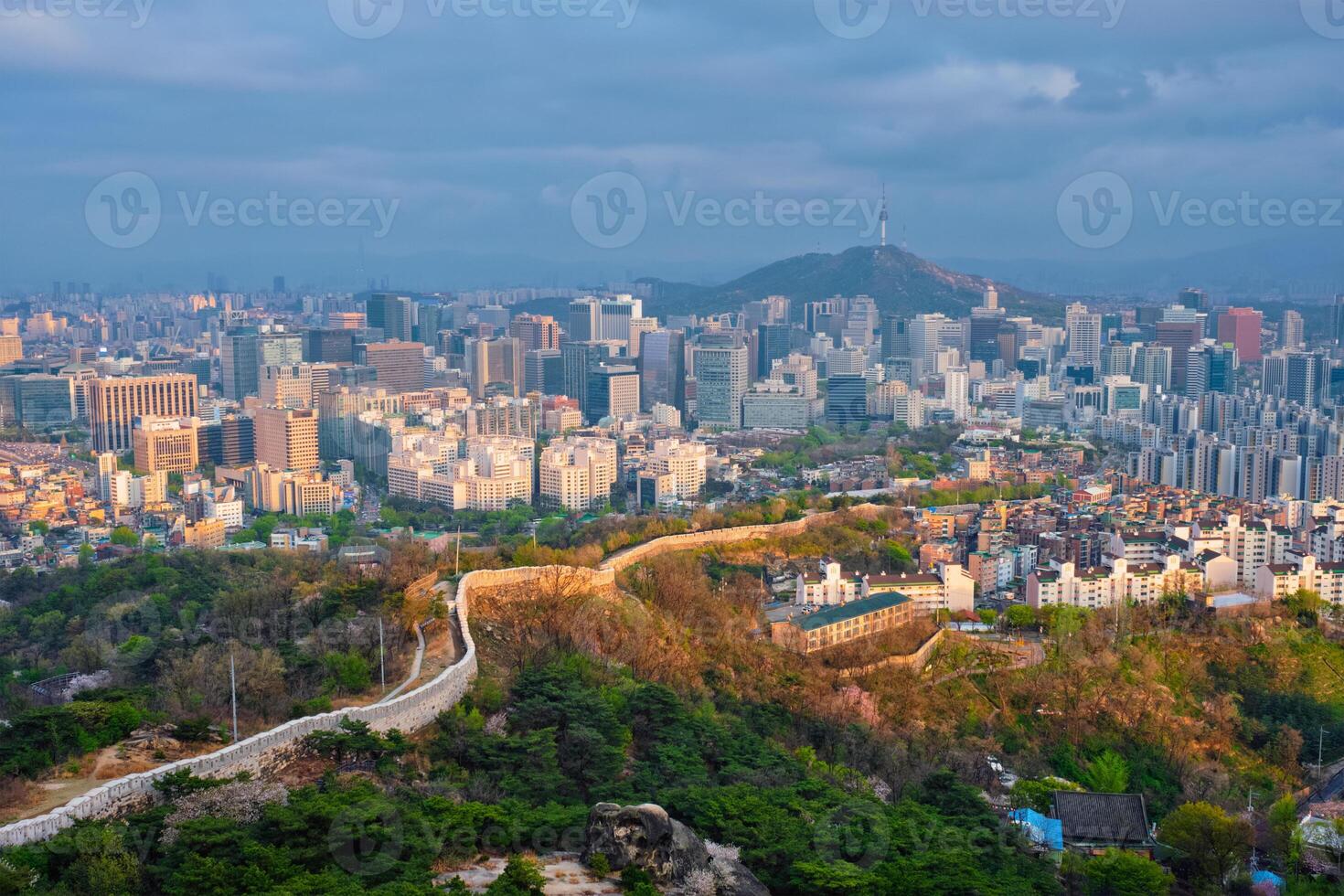 Seúl horizonte en atardecer, sur Corea. foto