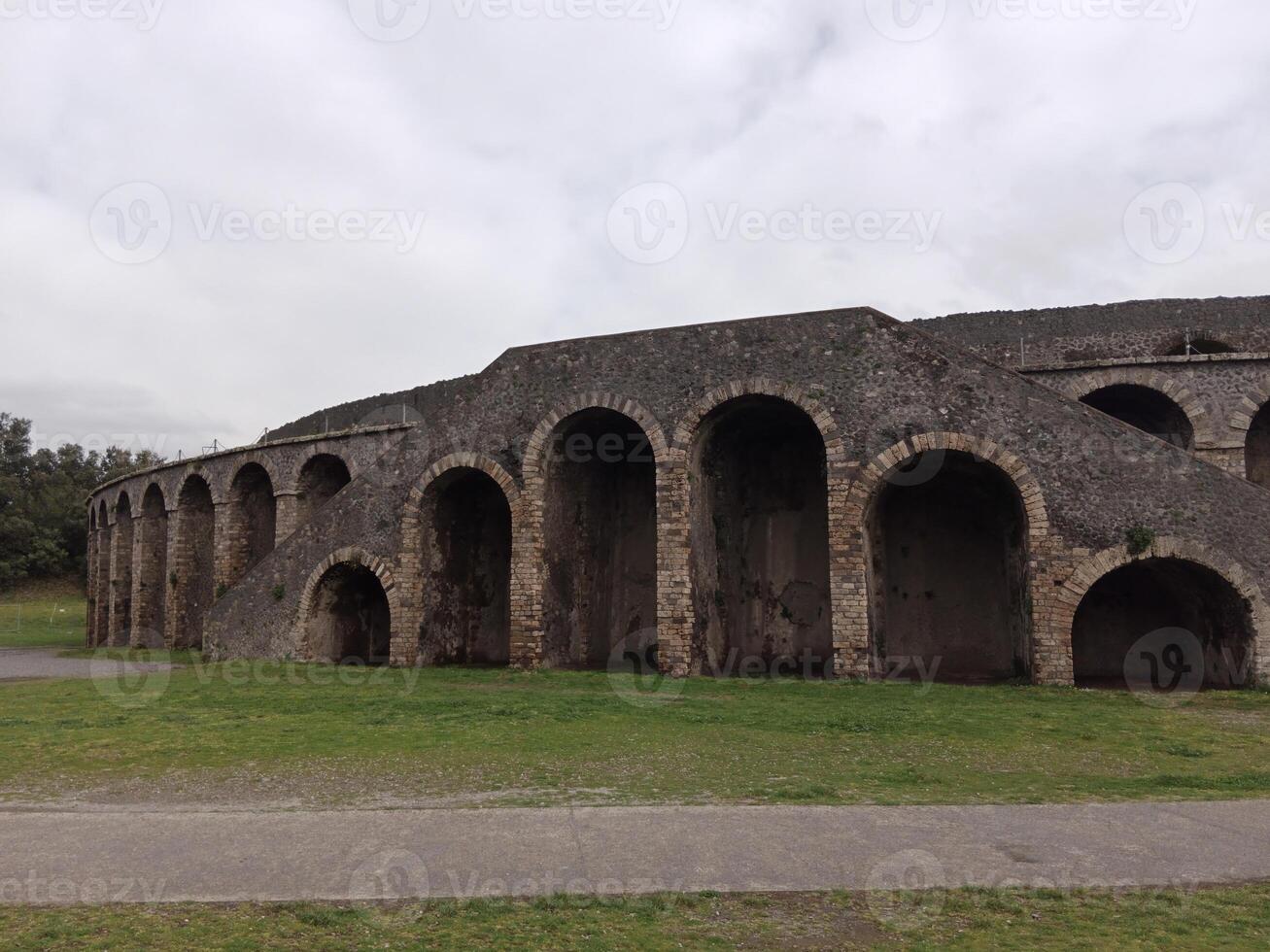 Pompeii, the ancient Roman city buried by the eruption of Mount Vesuvius, stands as a UNESCO World Heritage Site, offering a unique glimpse into daily life during the Roman Empire. photo