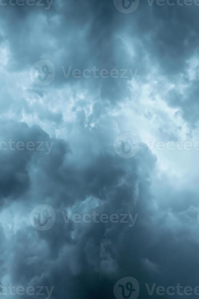 Dramatic Dark Storm Clouds, Atmospheric Background photo