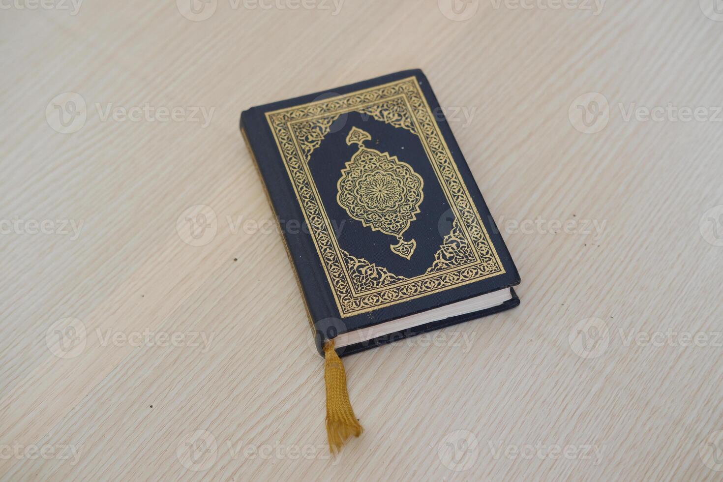 Corán - santo libro de musulmanes foto
