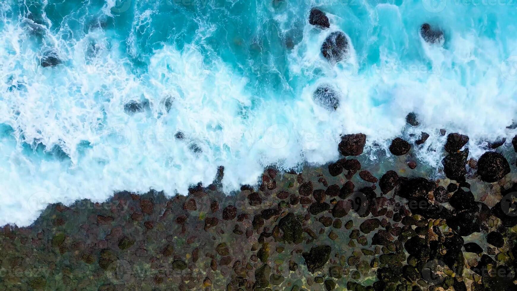 Nusa Penida, Bali, Indonesia, 2024 - Captivating Beauty of Kelingking Beach photo