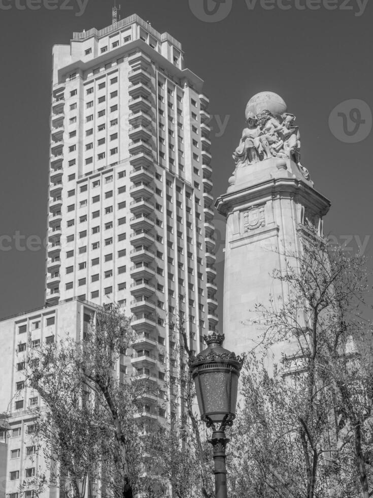 Toledo y Madrid en España foto