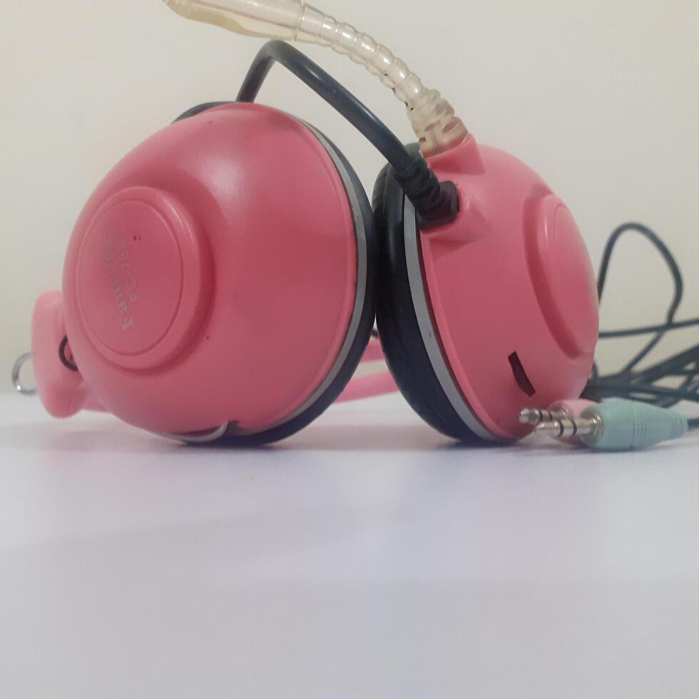 Wired On Ear Headphones With Mic photo