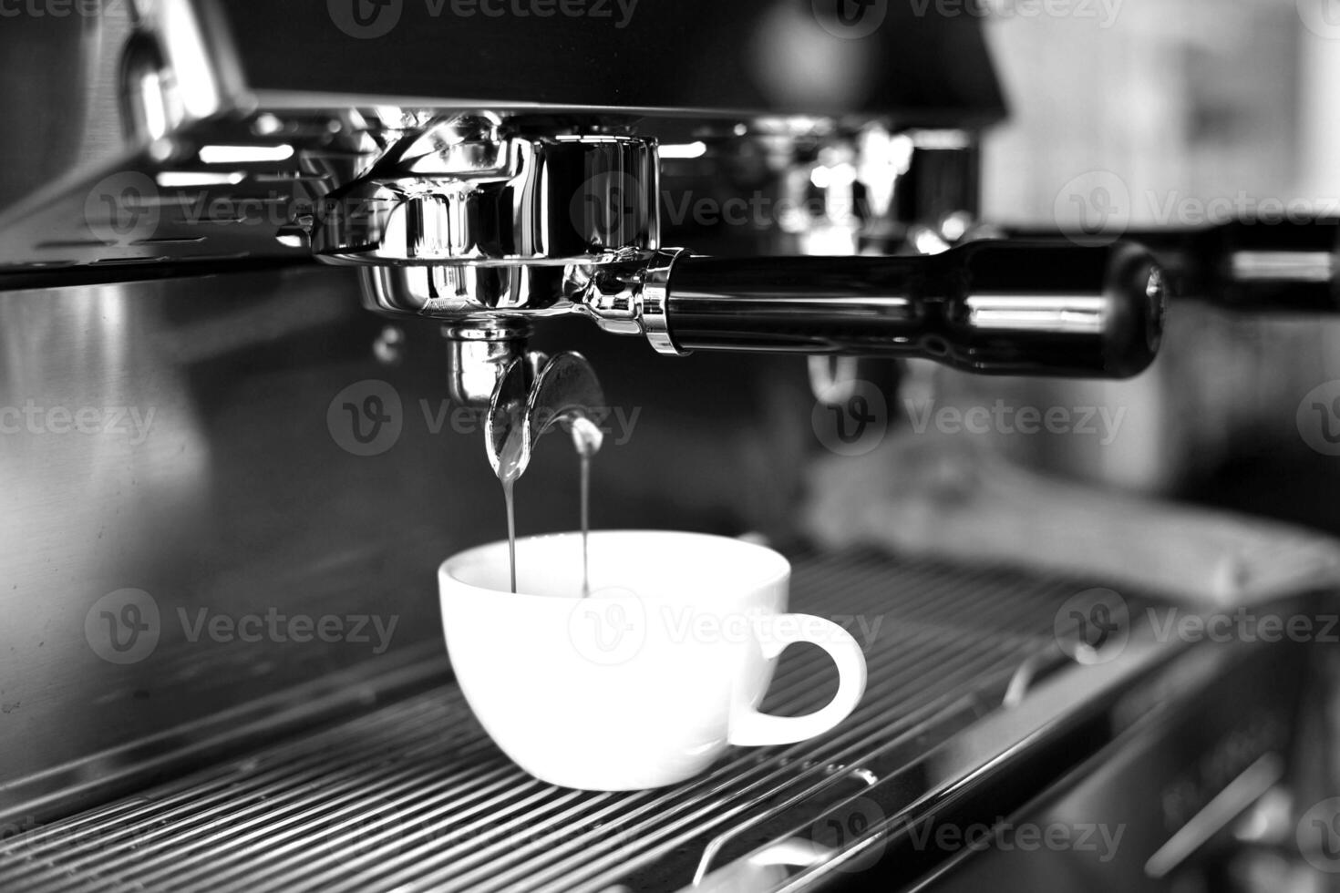 café taza cerca ver negro y blanco foto fondo, taza de té o café en el mesa