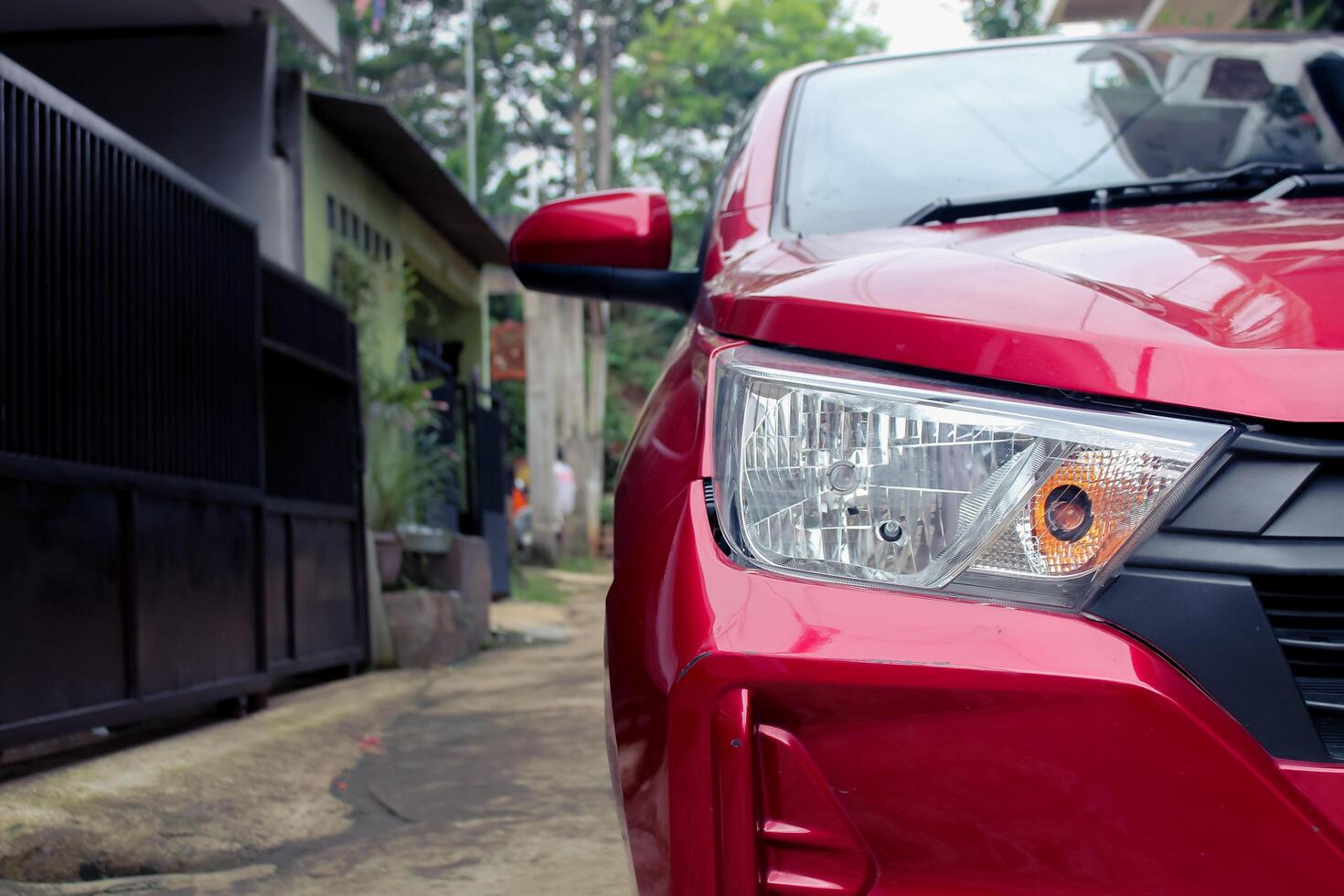 Red sedan. View from the front photo