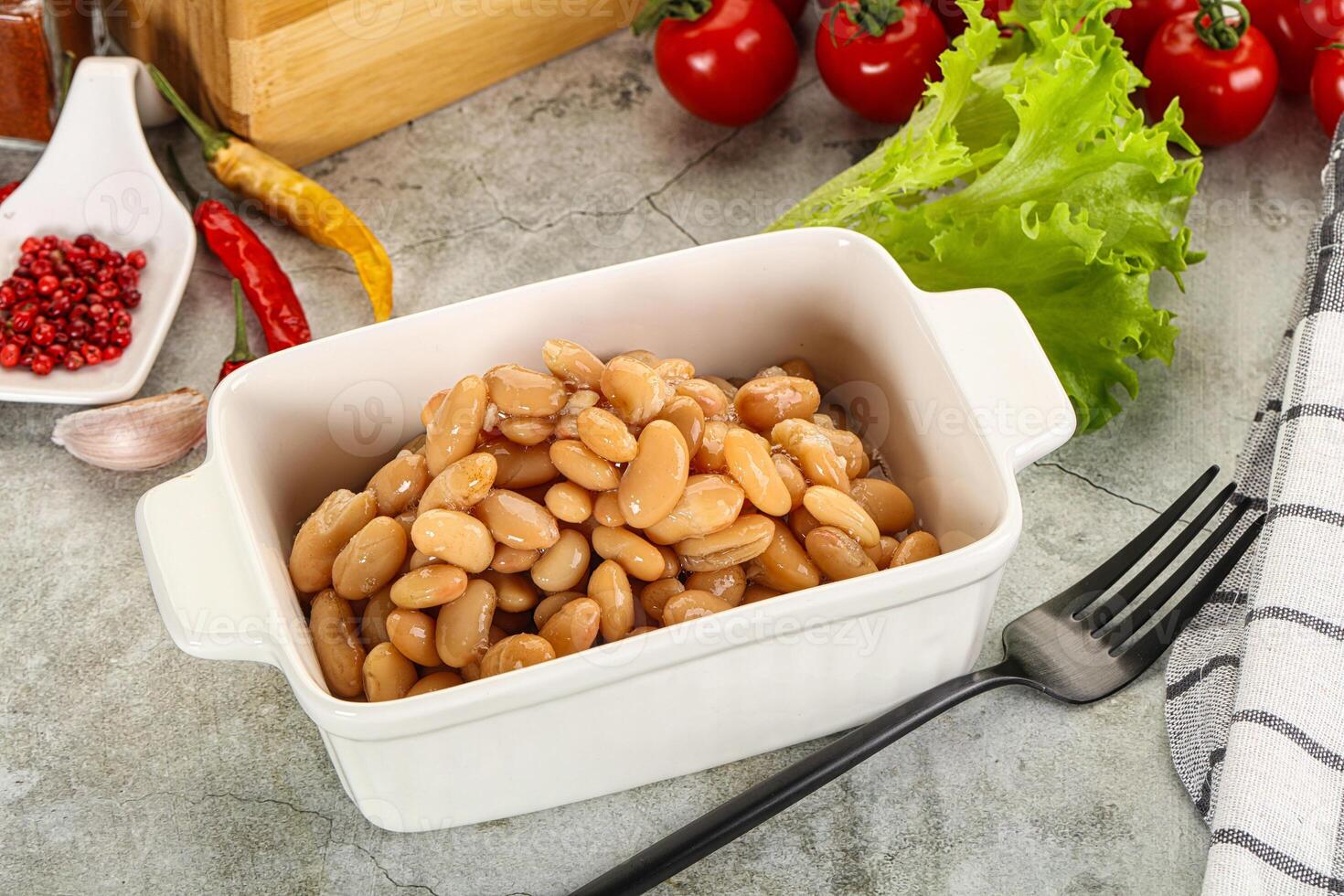 White canned beans in the bowl photo