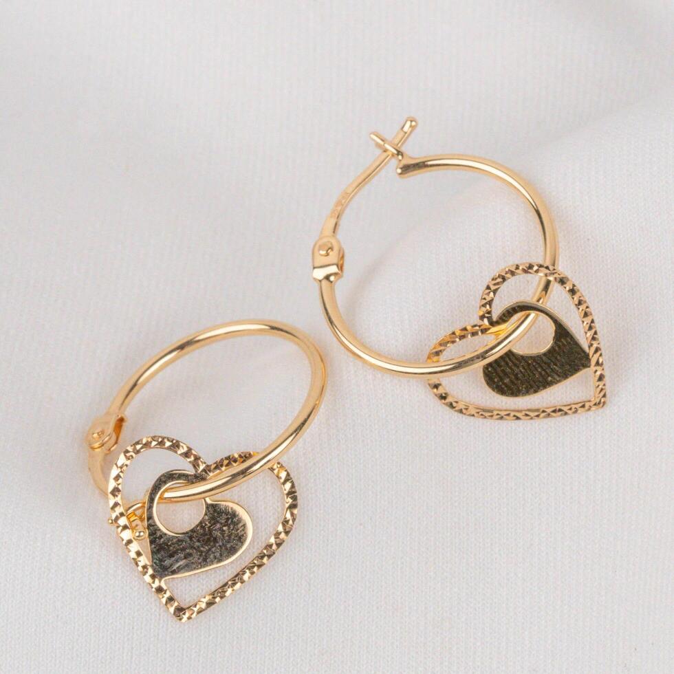 The latest beautiful modern gold earring jewelry photo