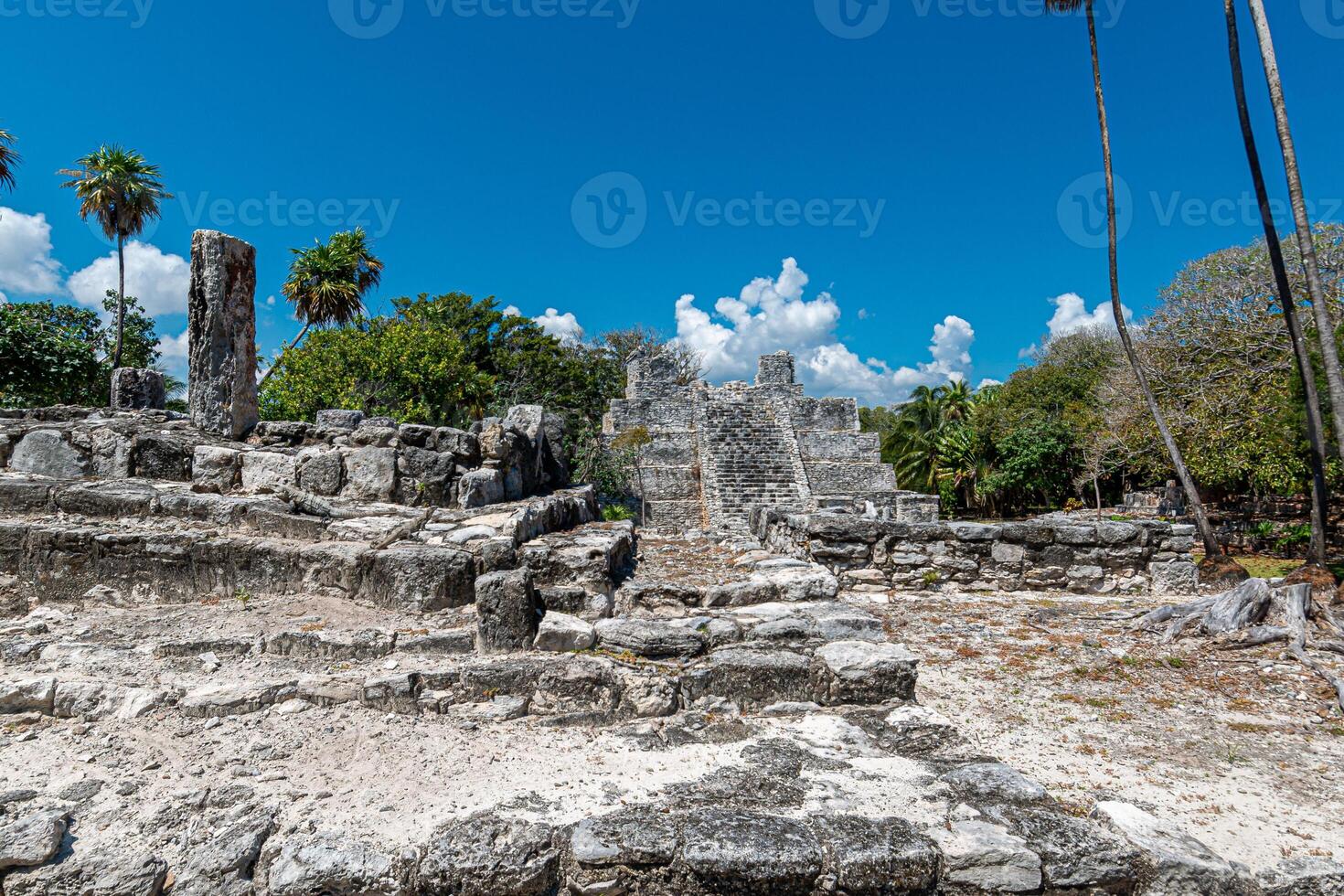 arqueológico sitio de el meco, cancún, mexico foto