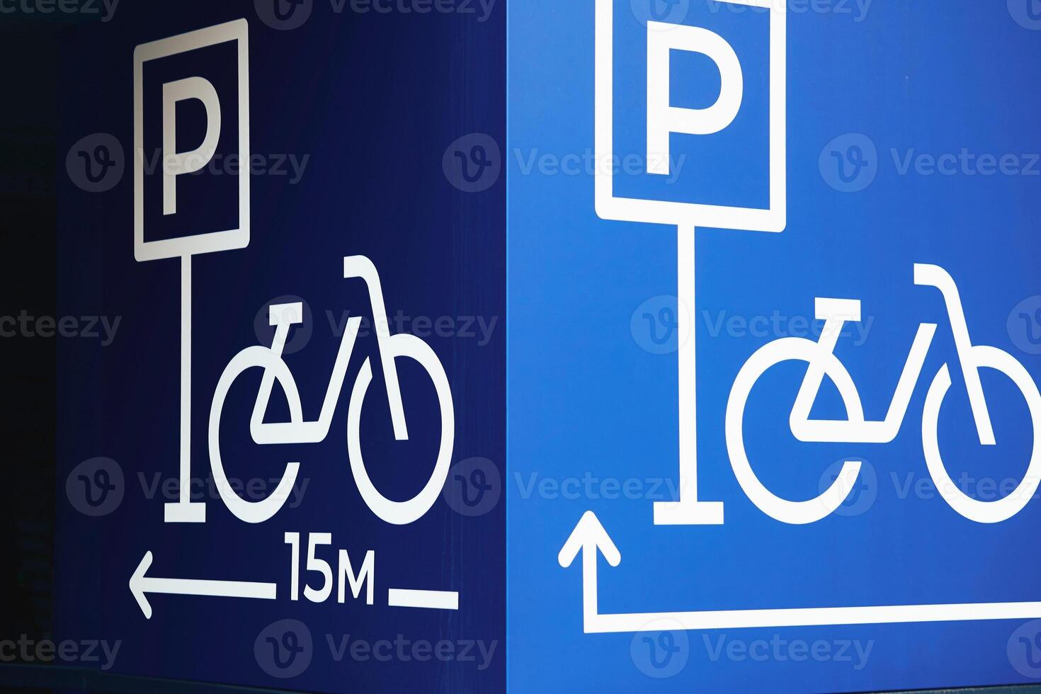 Road sign Bicycle parking after 15 meters photo