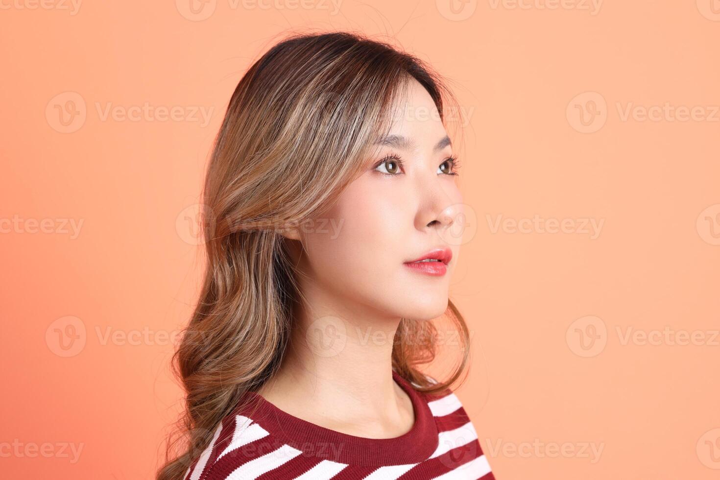 20s Asian woman photo