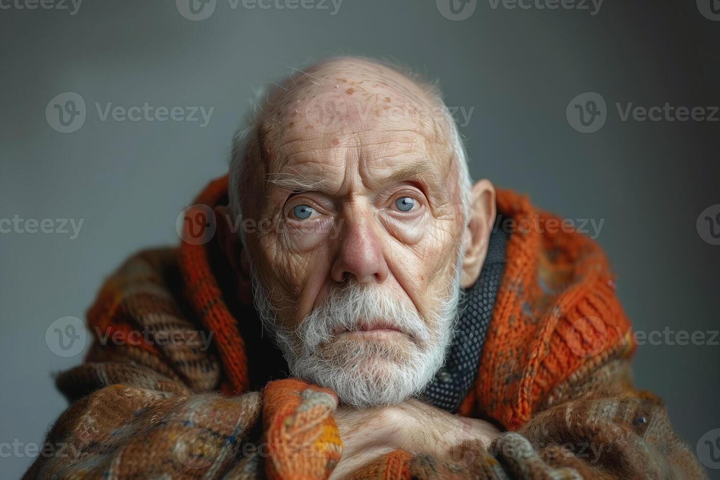 ai generado retrato de mayor hombre en un sólido gris antecedentes foto