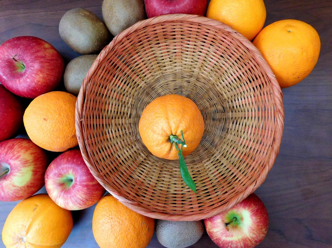 Fruta en el cocina foto