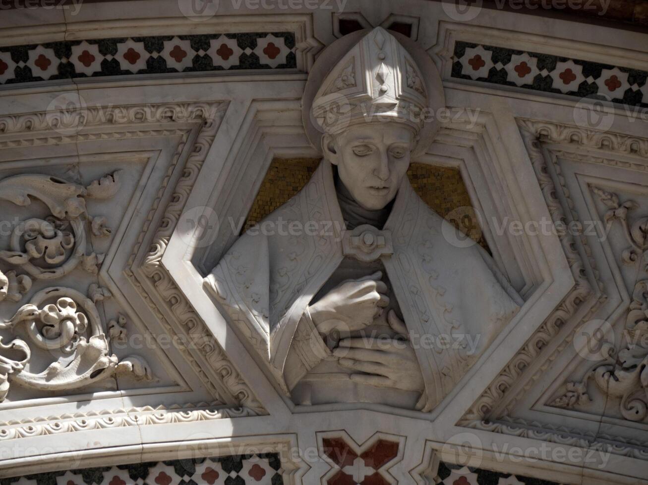 florencia catedral Papa Noel maria dei fiori Italia - detalle de escultura foto