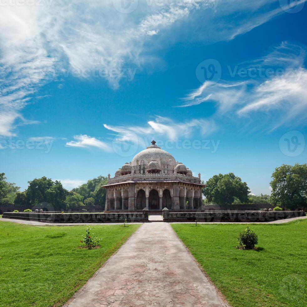 Isa Khan Tomb photo