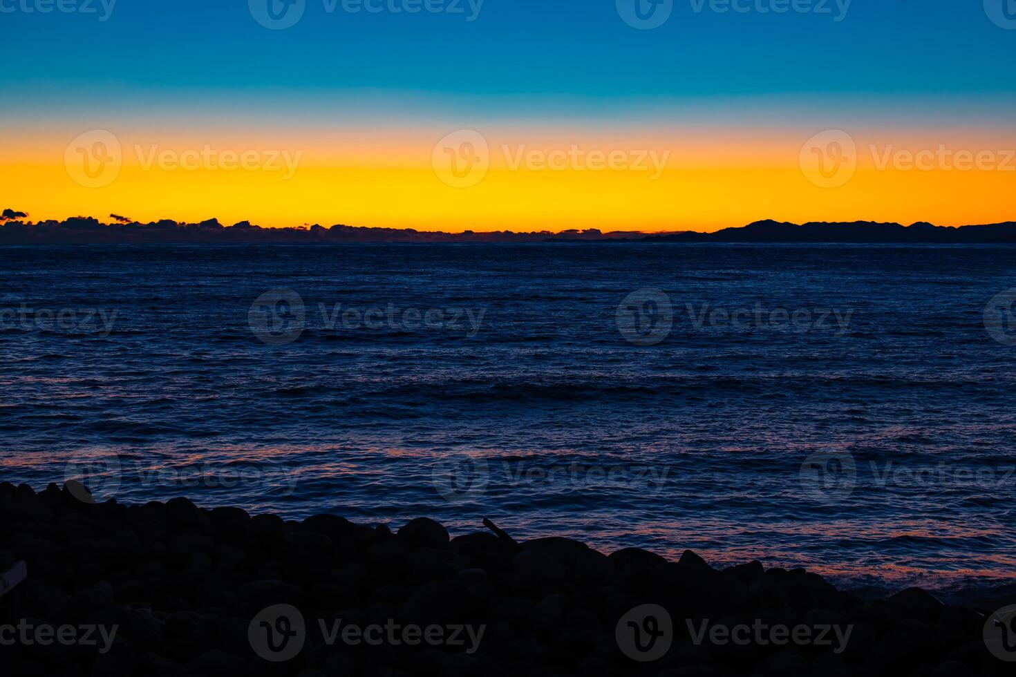 A sunset photography of the coast in Heda Shizuoka telephoto shot photo