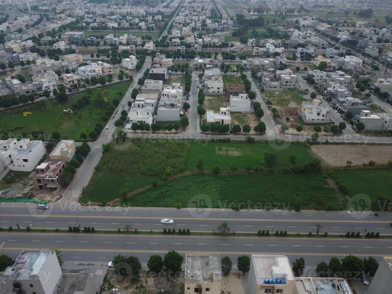 Top view. Areal view of city Lahore on 2023-07-17 photo