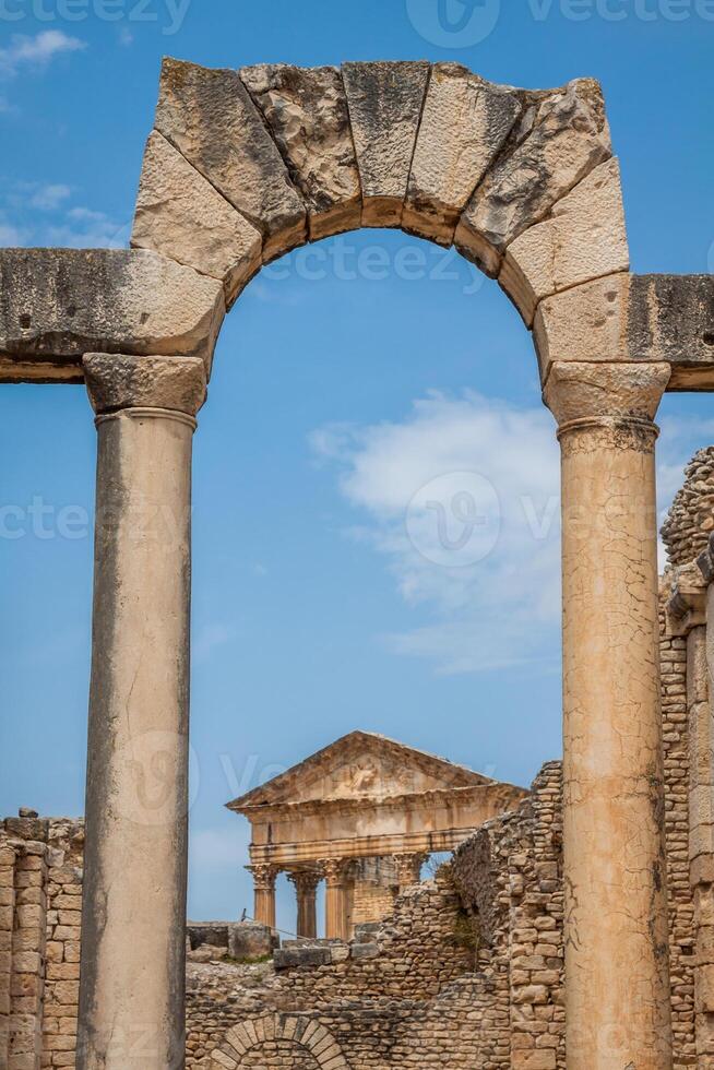 dougga, romano restos un la unesco mundo patrimonio sitio en Túnez foto