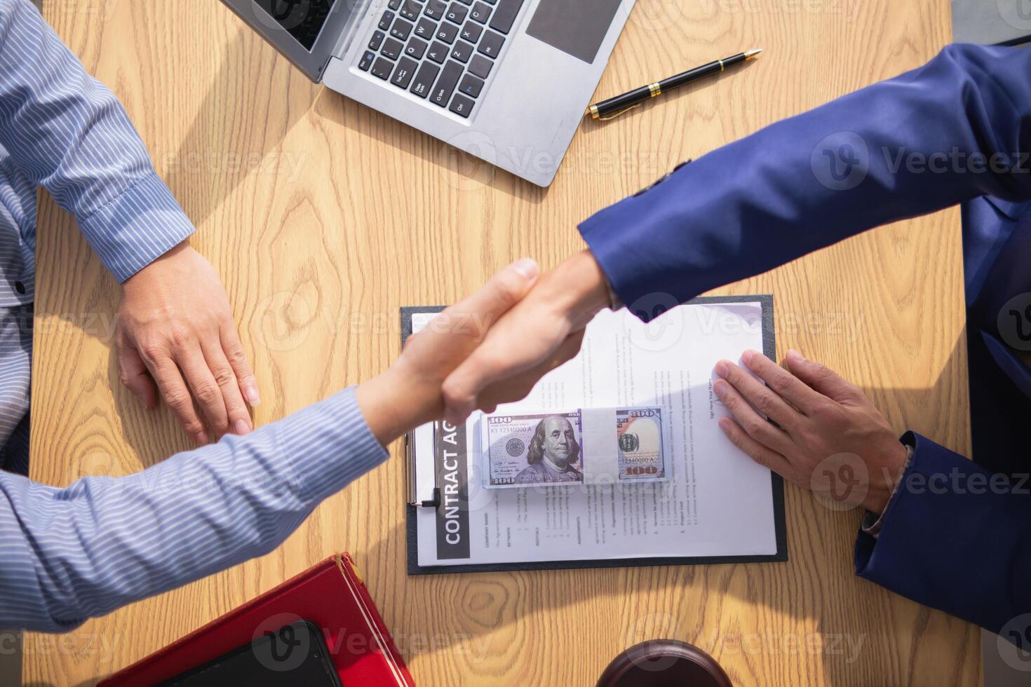The concept of defendants in serious cases bribing officials involved in court decisions to change the course of case by giving bribes to facilitate the Lawyer team and prosecutors. bribery concept photo