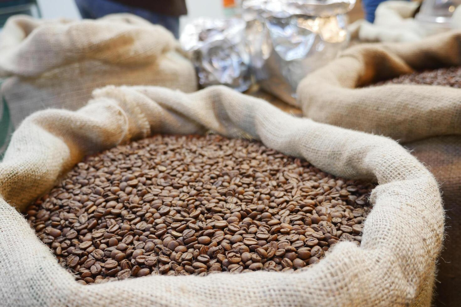 un bolso de café frijoles de venta a Estanbul mercado foto