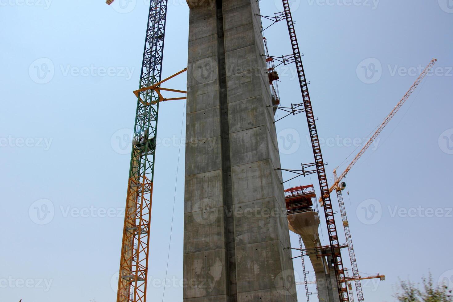 A new bridge for railway transport is being built. photo