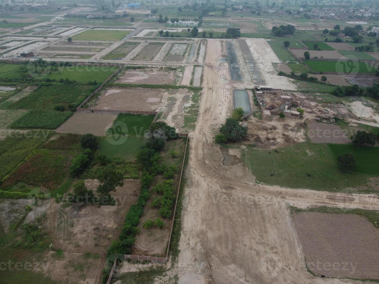 alto ángulo ver con zumbido de Oeste centro de deportes acuáticos alojamiento sociedad en lahore Pakistán en noviembre 07, 2023 foto