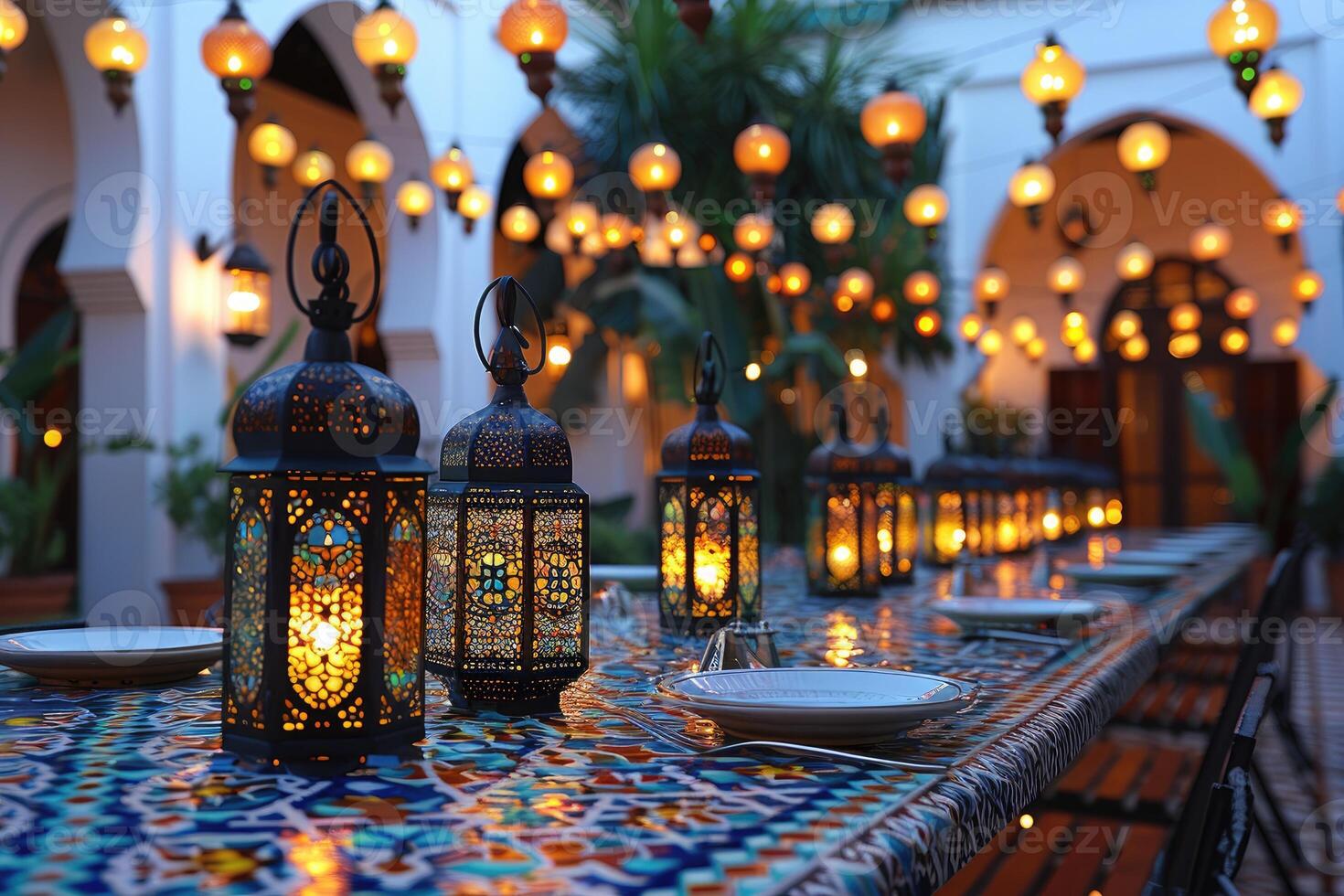 mesa conjunto y cuchillería con Ramadán tema publicidad comida fotografía foto