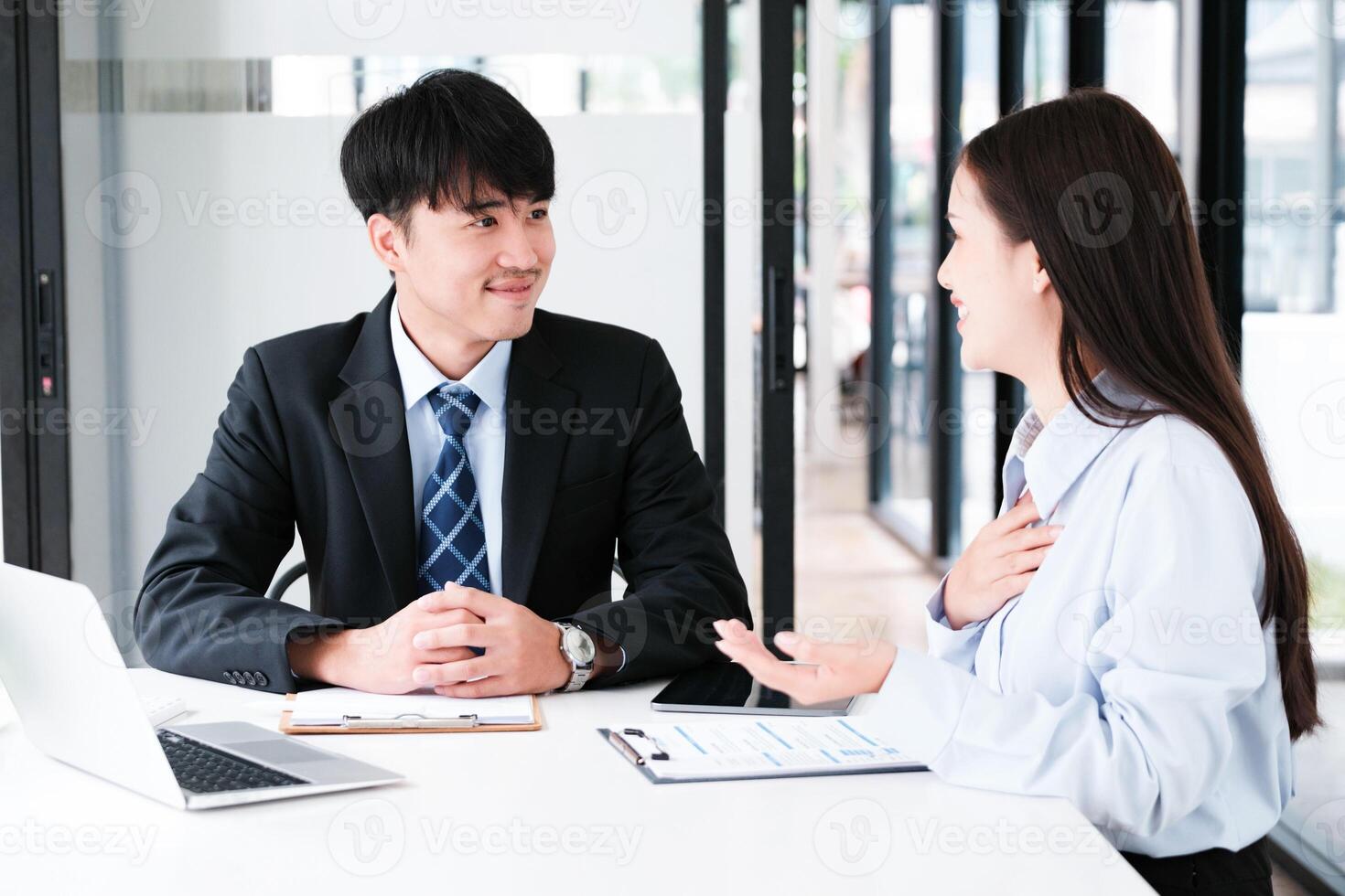 trabajo entrevista proceso con potencial candidato foto