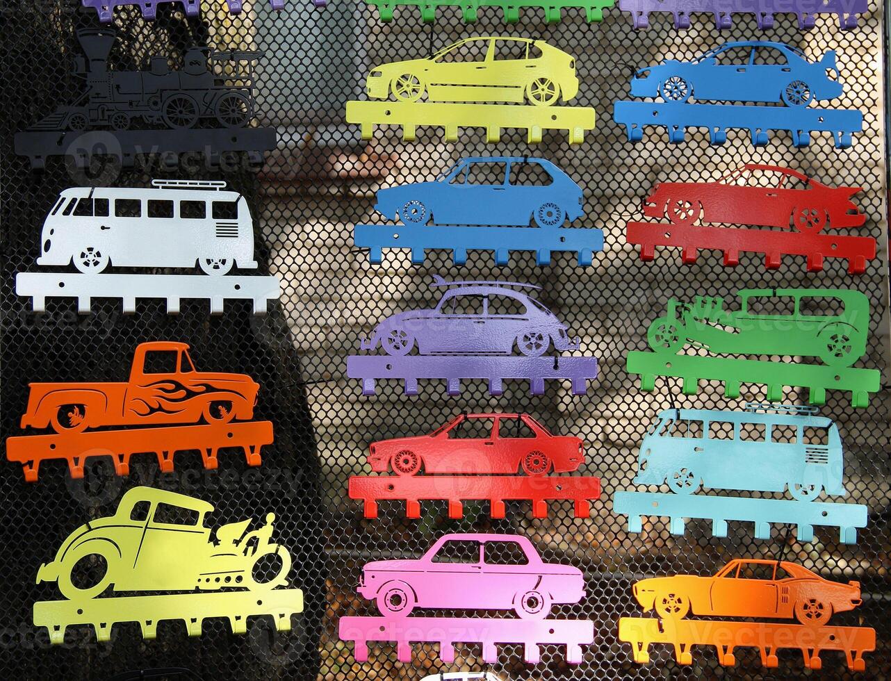 artesanía de colores coche siluetas toalla clavijas foto