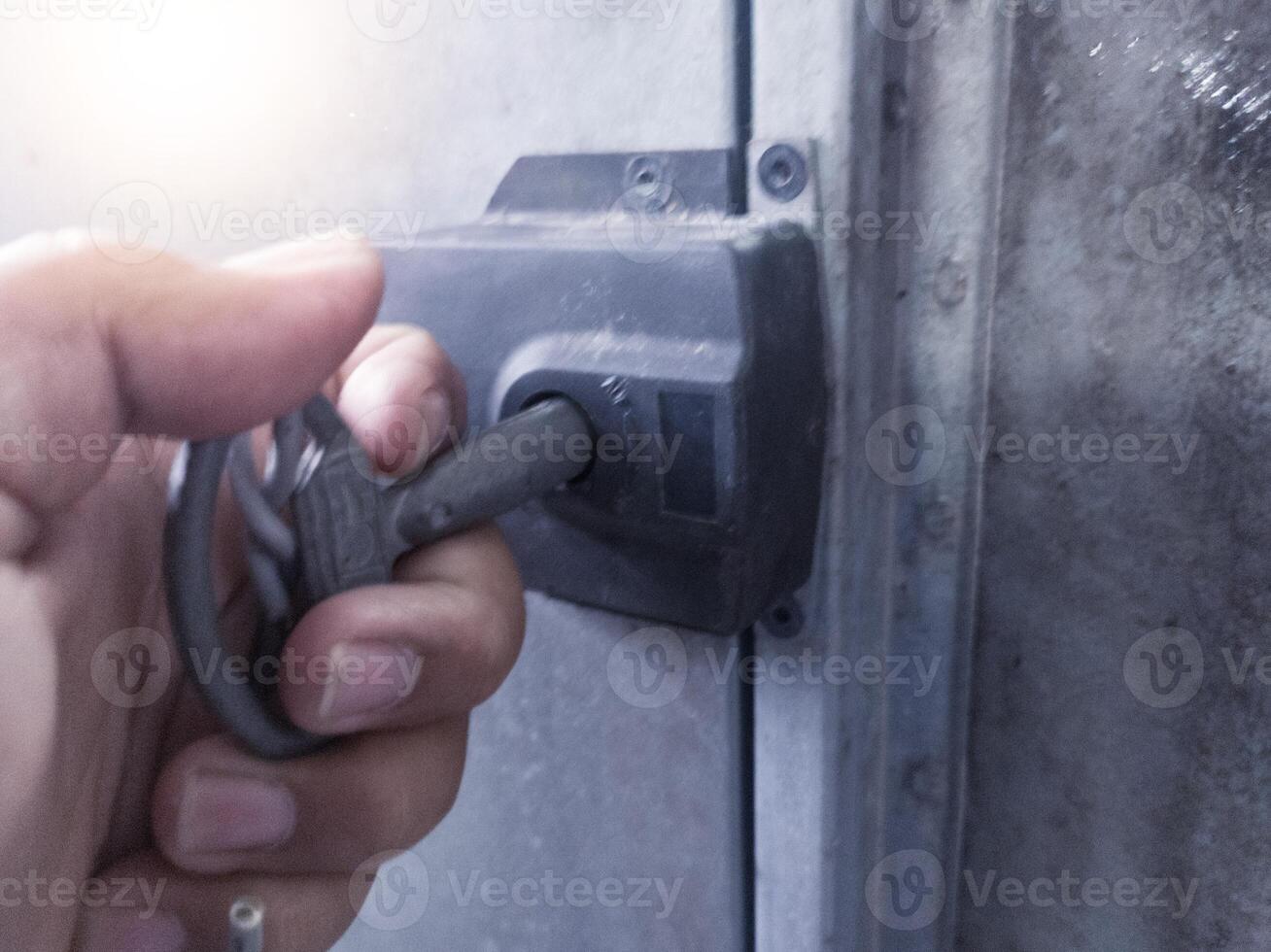 Open the machine door with the lock photo