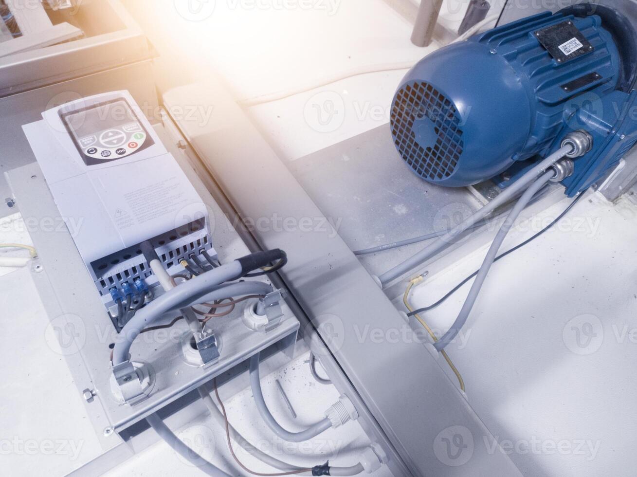 Instalation inverter induction motor for fan driven. Fan motor control modul. photo