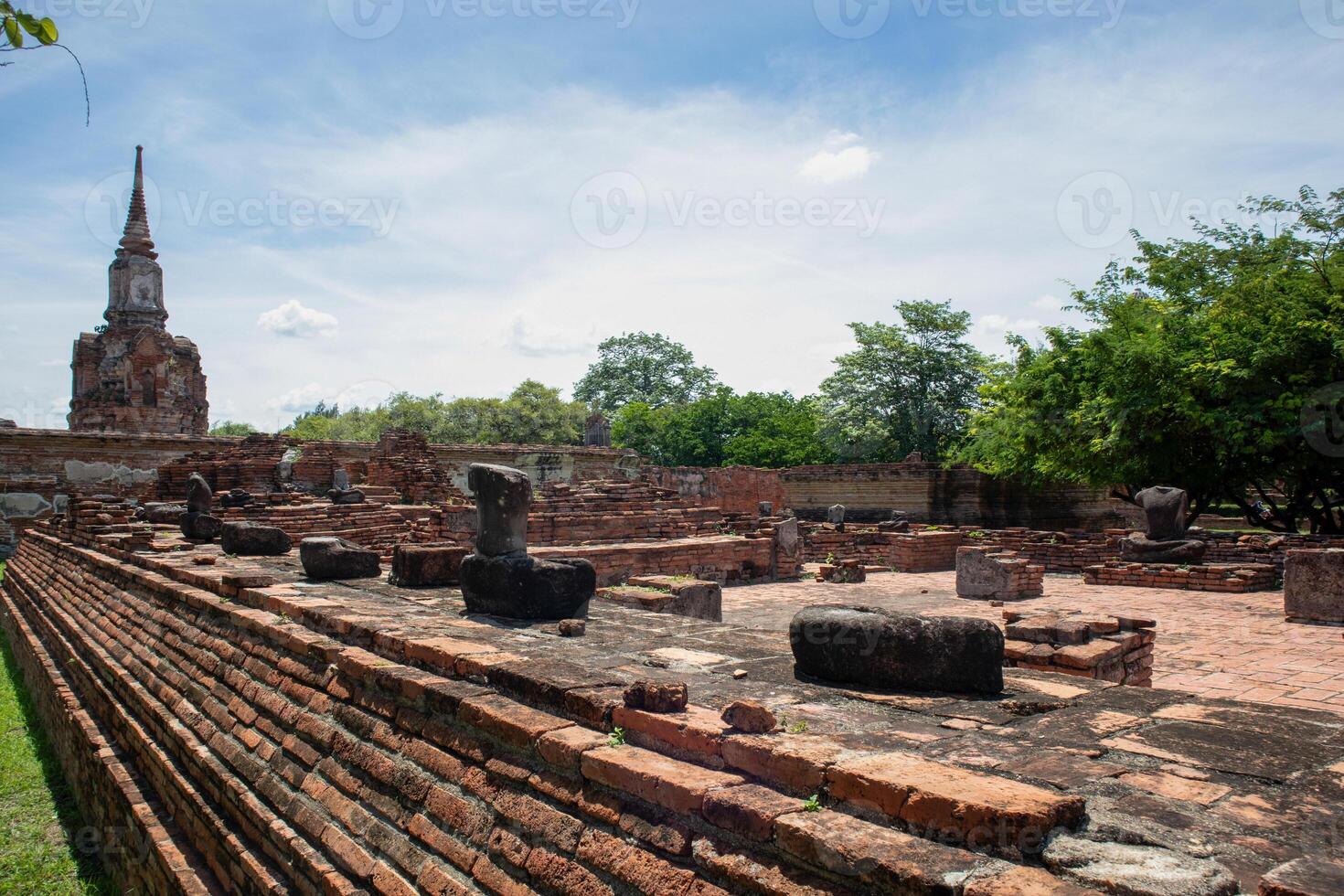 Wat Mahathat ancient at historical park at Ayutthaya Historical Park, Phra Nakhon Si Ayutthaya Province, Thailand photo