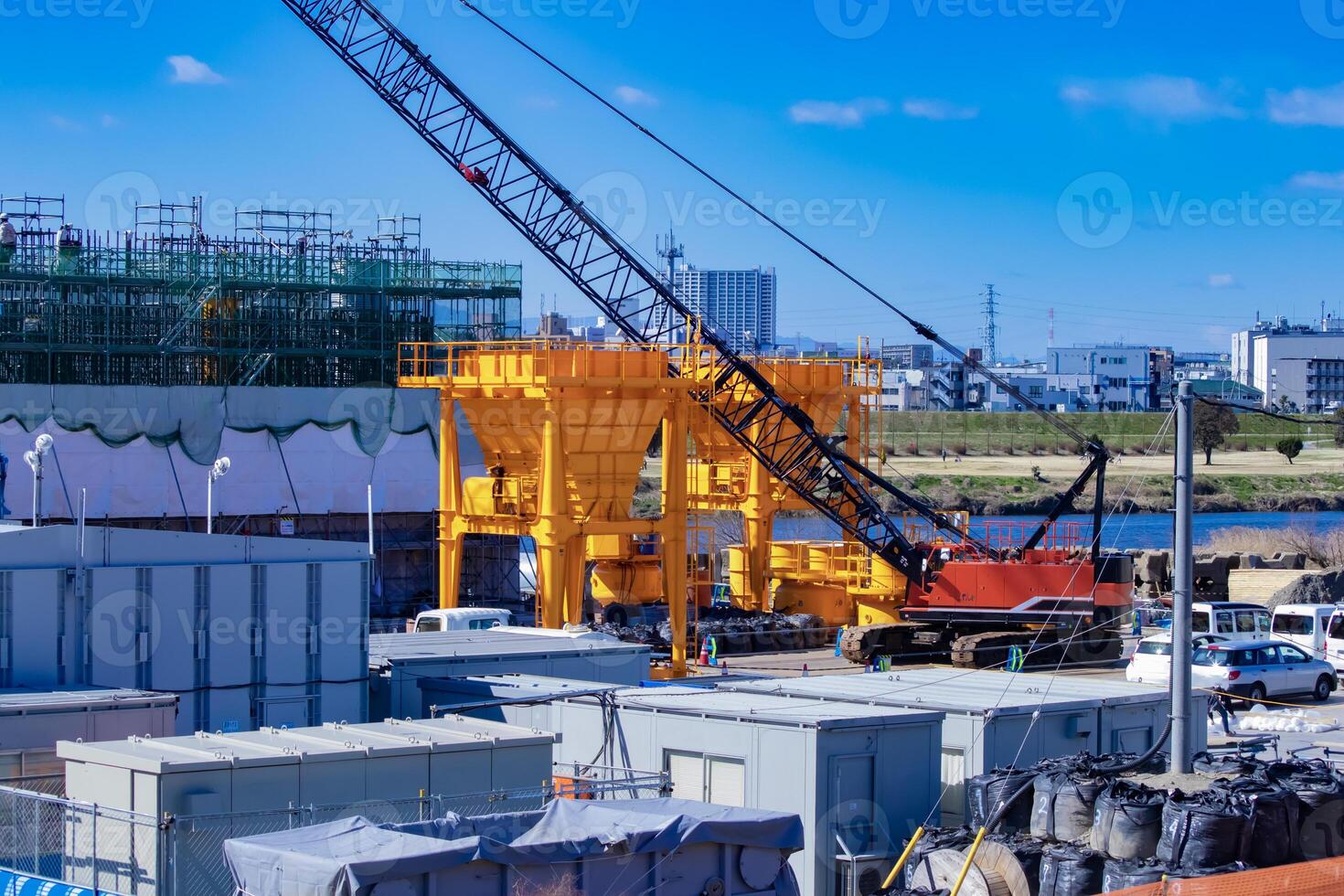 Crane at the under construction telephoto shot photo