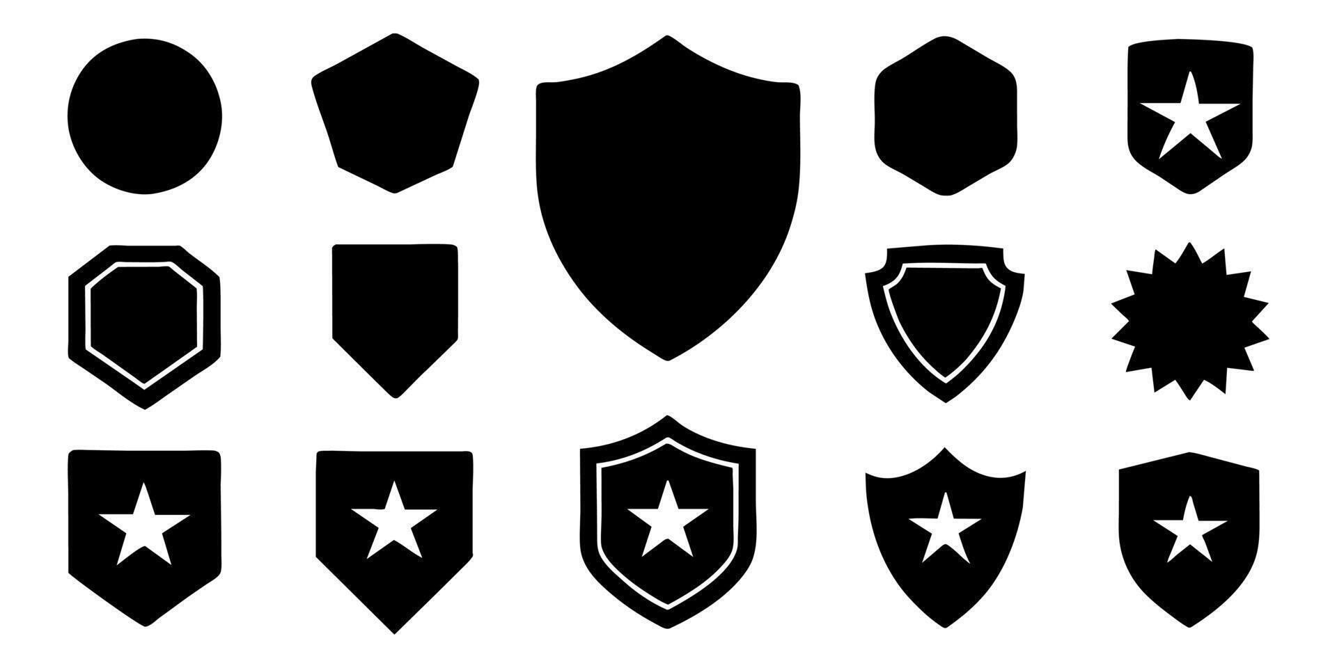 hermosa conjunto de escudos siluetas negro insignias forma etiqueta colección para militar, policía, fútbol y otros. vector