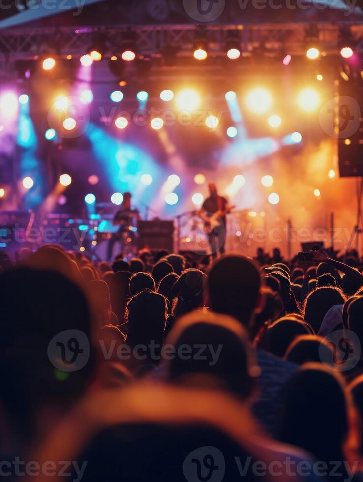 ai generado músicos ejecutando un concierto o festival foto