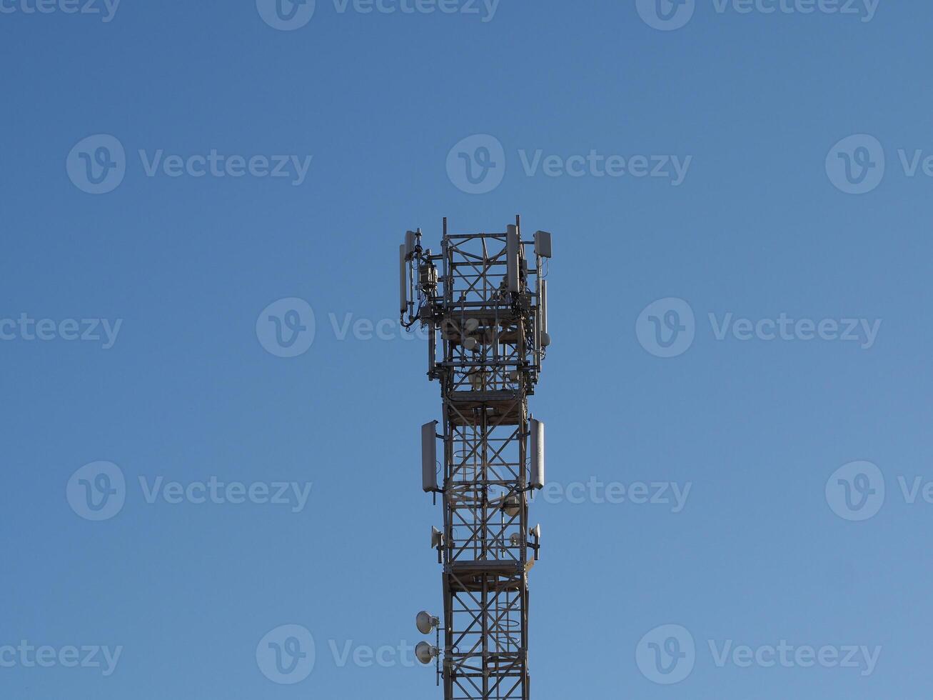 torre de antena aérea foto