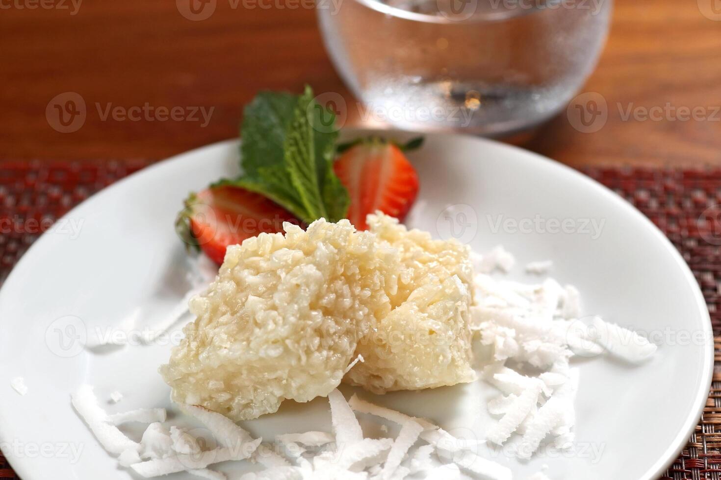 Cocada Branca, classic Brazilian coconut sweet photo